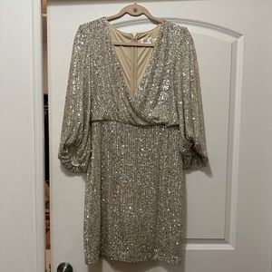 ✨Eliza J Sequin Dress✨